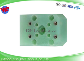 आइसोलेटर प्लेट गाइड बेस F323 A290-8120-X764 Fanuc EDM स्पेयर पार्ट्स 56*40*26T