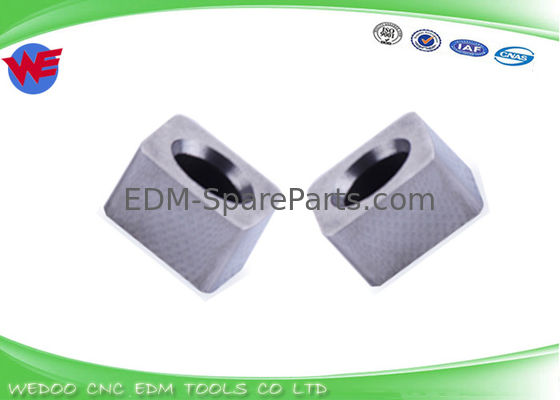 IEC80A715 Makino EDM भागों ऊपरी और निचले EDM कार्बाइड स्क्वायर आकार N001