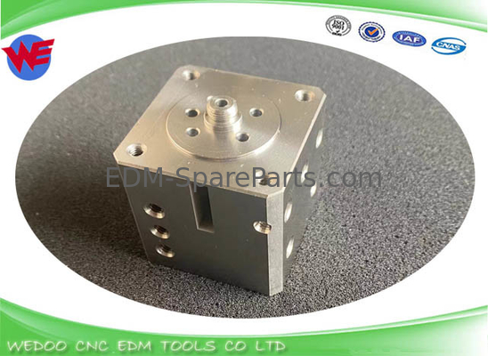 गाइड होल्डर ब्लॉक Sodick EDM पार्ट्स डाई ब्लॉक F S5013-1 BF275 S819 45*45*55mm