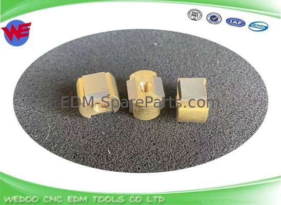 पावर फ़ीड संपर्क 21*18*14*5 मिमी / इलेक्ट्रॉनिक ईडीएम स्पेयर पार्ट्स कार्बाइड