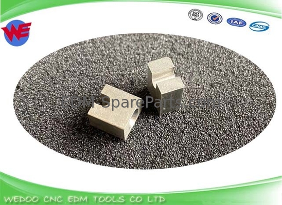 A290-8120-Z782 इलेक्ट्रोड धारक Fanuc EDM स्पेयर पार्ट्स 10*10*6 मिमी