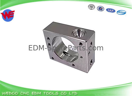 CH511 CHMER निचला रोलर हाउसिंग EDM स्पेयर पार्ट्स डाई गाइड ब्लॉक 73*61*27T