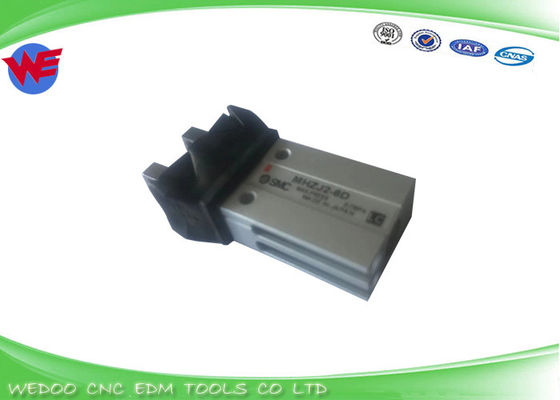 Fanuc सिलेंडर ग्रिपर पूरा A290-8112-V607/STD MHZJ2-6D PNEUMATIC CYLINDE