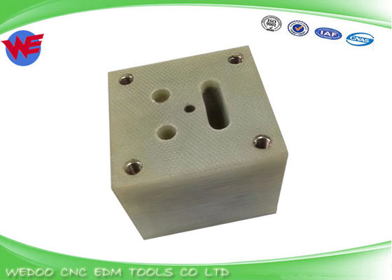 A290-8101-X509 ऊपरी इन्सुलेटर प्लेट Fanuc EDM पार्ट्स A-C सीरीज 40*40*34 गाइड बेस